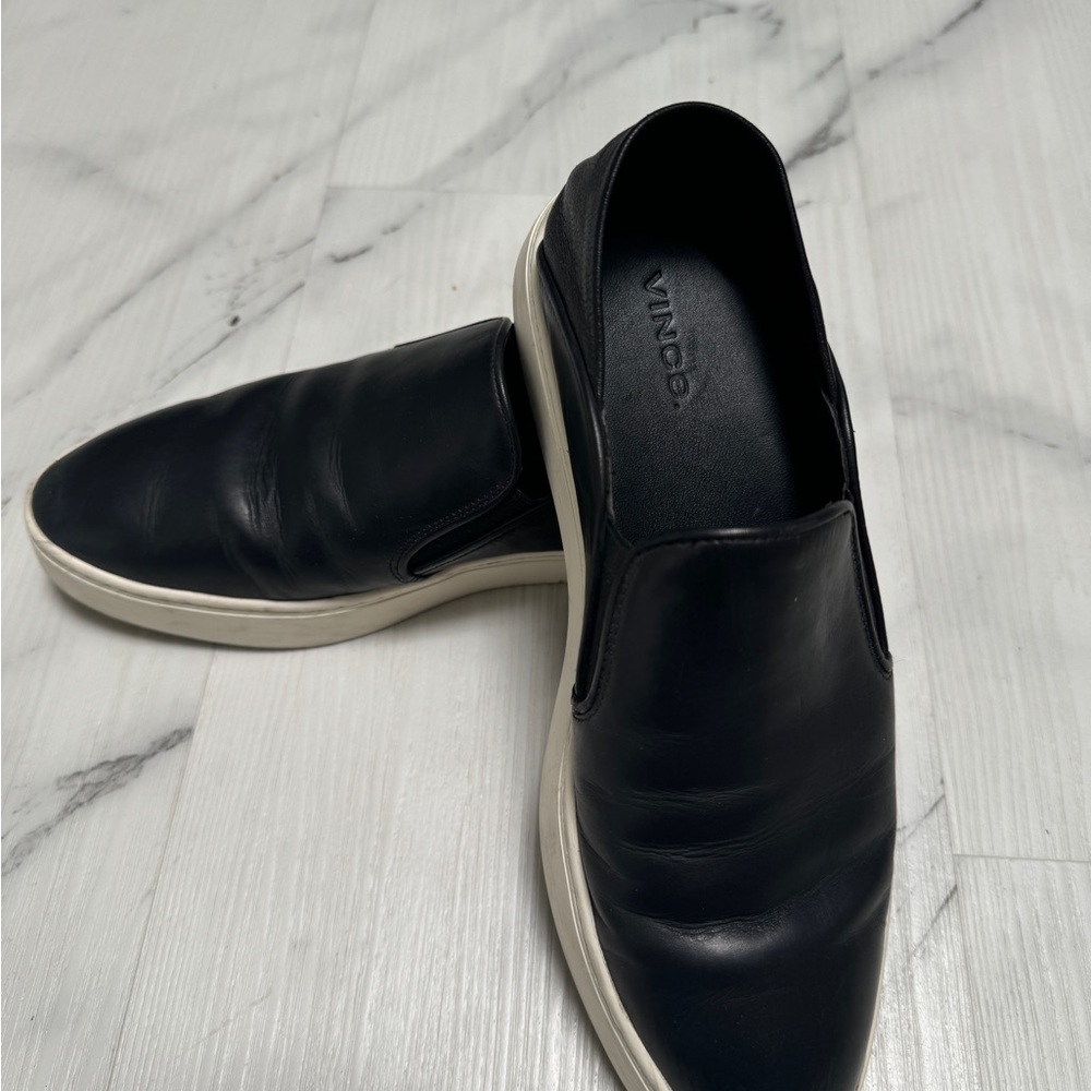 Vince Black Leather Loafers Sleek Slip-On Design